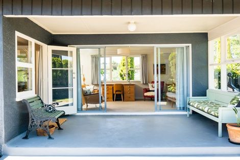 Photo of property in 43 Muritai Crescent, Havelock North, 4130