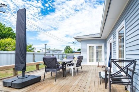 Photo of property in 1 Cochrane Street, Elgin, Gisborne, 4010