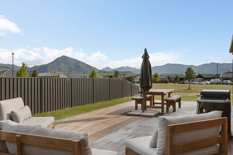 Photo of property in 3 Pepperwood Green, Albert Town, Wanaka, 9305