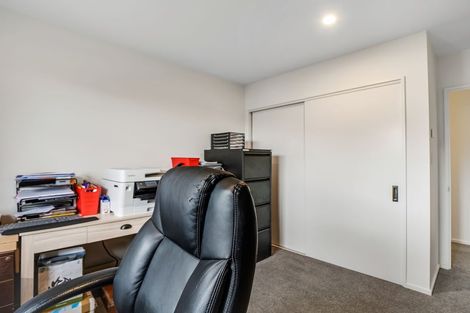 Photo of property in 21 Watkins Drive, Rangiora, 7400