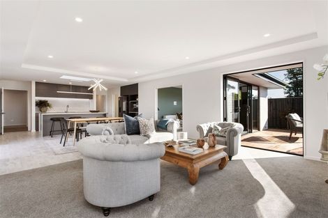 Photo of property in 92 Leistrella Road, Hoon Hay, Christchurch, 8025