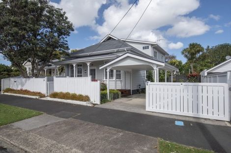 Photo of property in 1/14 Vincent Road, Northcote Point, Auckland, 0627