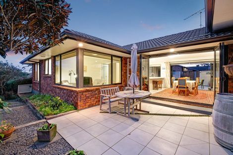 Photo of property in 49 Chesterfield Way, Orewa, 0931