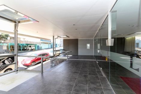 Photo of property in 22 Liardet Apartments, 402/22 Liardet Street, New Plymouth, 4310