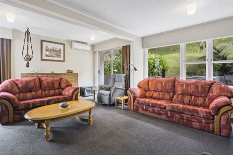Photo of property in 19 Camellia Terrace, Maungaraki, Lower Hutt, 5010