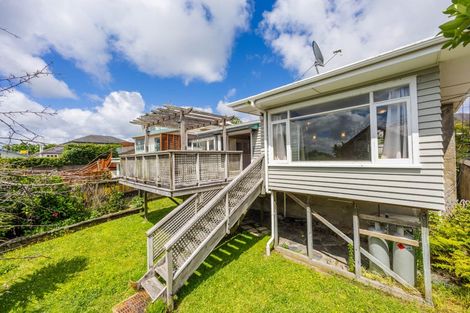Photo of property in 93 Sylvan Avenue, Northcote, Auckland, 0627