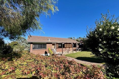 Photo of property in 1 John Webster Place, Glen Eden, Auckland, 0602