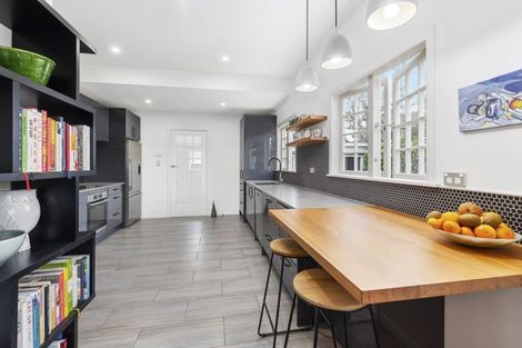 Photo of property in 5 Troon Crescent, Boulcott, Lower Hutt, 5010