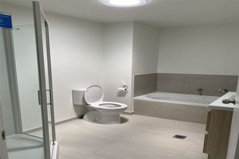 Photo of property in 8 Aeronautic Road, Takanini, 2112