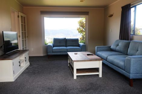Photo of property in 34 Birkinshaw Grove, Riverstone Terraces, Upper Hutt, 5018