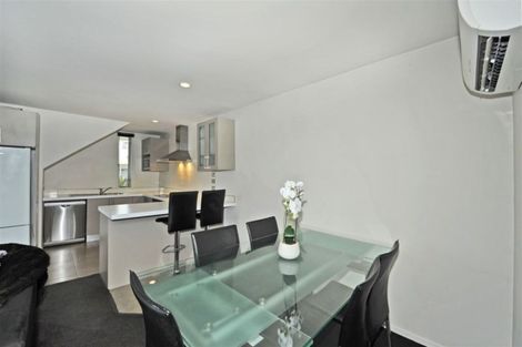 Photo of property in 547 Barbadoes Street, Edgeware, Christchurch, 8013