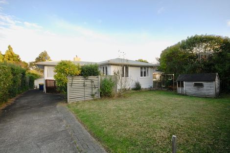 Photo of property in 14 Wylie Avenue, Sunnynook, Auckland, 0620