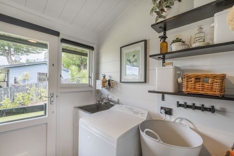 Photo of property in 19 Renown Road, Raumati South, Paraparaumu, 5032