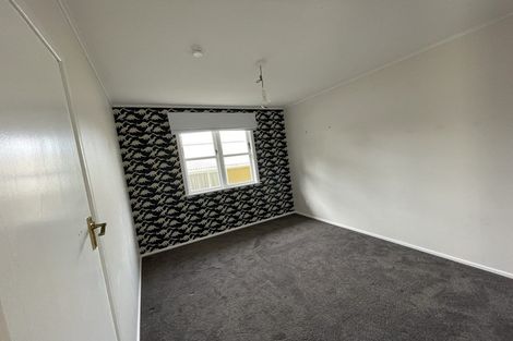 Photo of property in 68 Lake Road, Northcote, Auckland, 0627