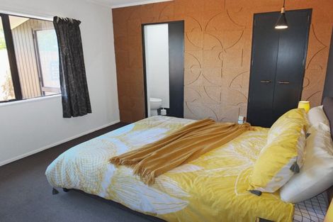 Photo of property in 42a Signal Street, Foxton Beach, Foxton, 4815