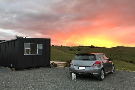 Photo of property in 211c Cable Bay Block Road, Cable Bay, 0420