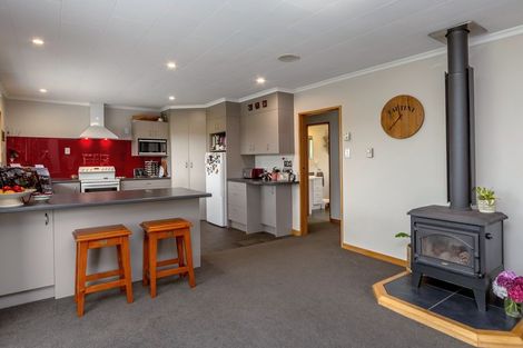 Photo of property in 22 Tiratu Road, Dannevirke, 4976