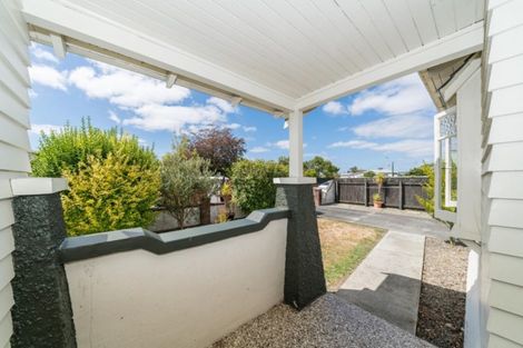 Photo of property in 18 Kowhai Avenue, Takaro, Palmerston North, 4410