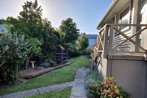 Photo of property in 3/54 Howe Street, Howick, Auckland, 2014
