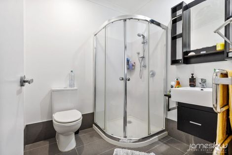 Photo of property in 9/46 Carlos Drive, Flat Bush, Auckland, 2016