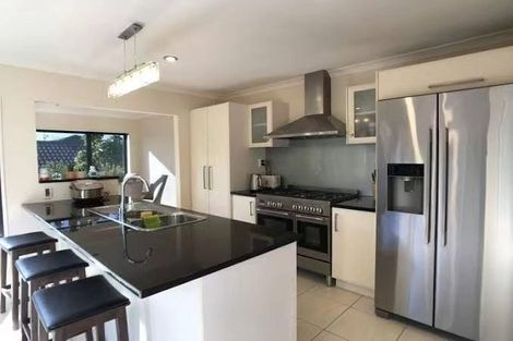 Photo of property in 19 Dressage Lane, Greenhithe, Auckland, 0632