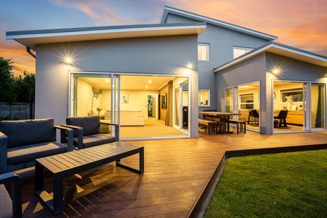 Photo of property in 51 Nelson Avenue, Aotea, Porirua, 5024