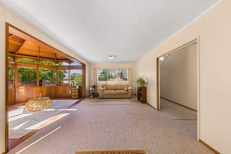 Photo of property in 1/29 Sutherland Road, Point Chevalier, Auckland, 1025