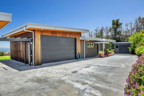 Photo of property in 37 Pekama Drive, Cable Bay, 0420