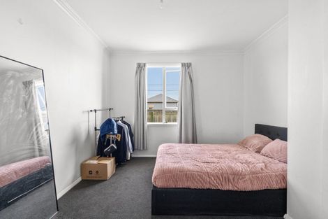 Photo of property in 19 Kings Drive, Levin, 5510