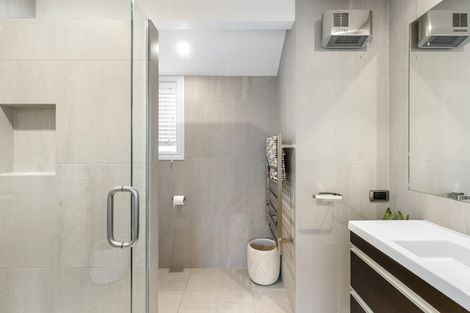Photo of property in 9 Hollyhock Lane, Wanaka, 9305
