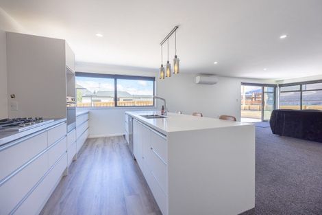 Photo of property in 14 Clearview Street, Wanaka, 9305