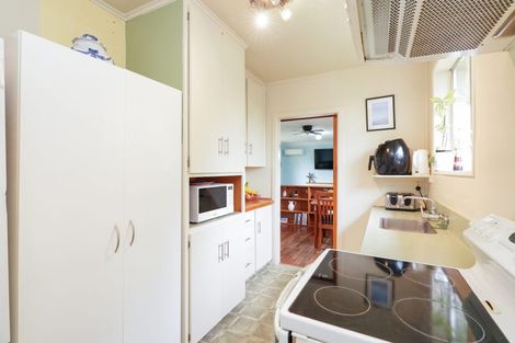 Photo of property in 63 Cunningham Street, Grasmere, Invercargill, 9810