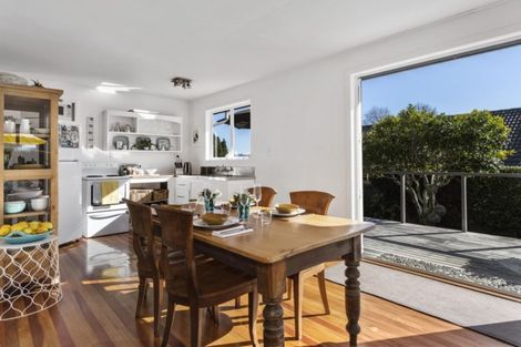 Photo of property in 8 Walnut Grove, Omokoroa, 3114