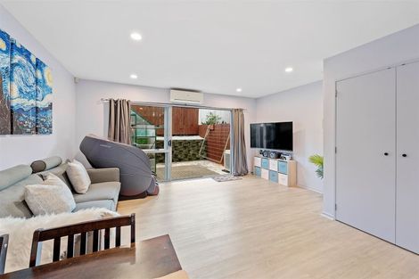 Photo of property in 21/218 Captain Springs Road, Onehunga, Auckland, 1061