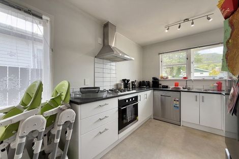 Photo of property in 14 Ruthven Road, Wainuiomata, Lower Hutt, 5014