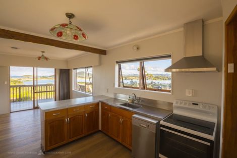 Photo of property in 21 Kakariki Road, Ngunguru, Whangarei, 0173