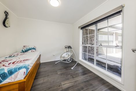 Photo of property in 14 Peridot Place, Conifer Grove, Takanini, 2112