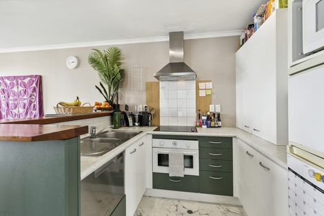 Photo of property in Terrace Heights Apartments, 12c/163 The Terrace, Wellington Central, Wellington, 6011