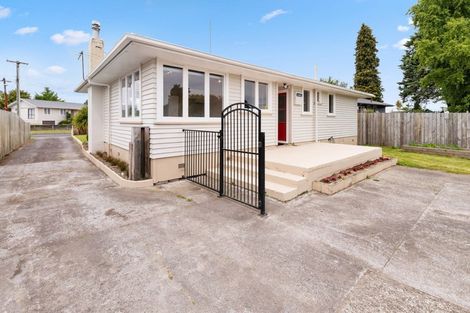 Photo of property in 6 Kahu Street, Utuhina, Rotorua, 3015