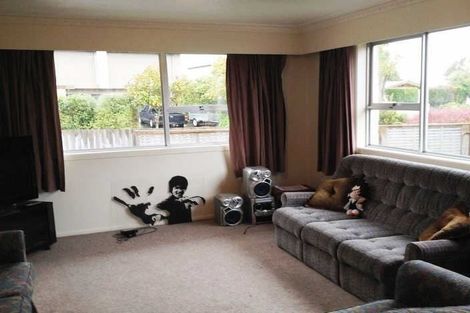 Photo of property in 1/28 Guinness Crescent, Ilam, Christchurch, 8041