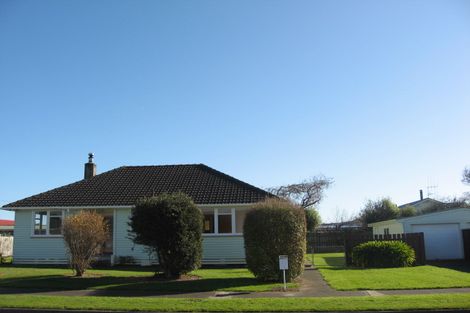 Photo of property in 4 Holland Crescent, Bulls, 4818