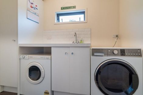 Photo of property in 128 Surrey Street, Forbury, Dunedin, 9012