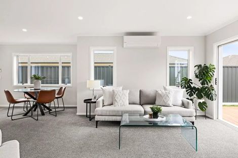 Photo of property in 2/52 Park Road, Greenmeadows, Napier, 4112