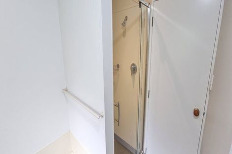 Photo of property in 4 Mayfair Place, Westown, New Plymouth, 4310