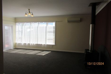 Photo of property in 1/15 Gilfillan Street, Blockhouse Bay, Auckland, 0600