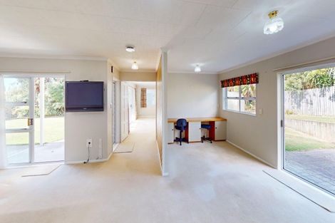 Photo of property in 12b Stuart Street, Levin, 5510