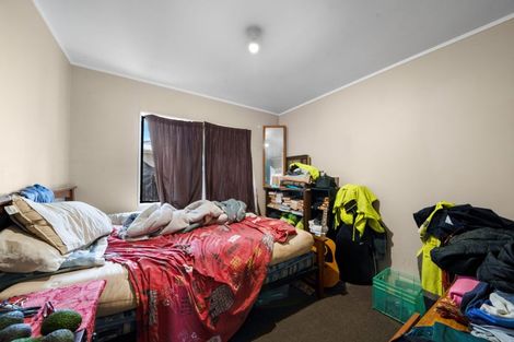 Photo of property in 2/3 Volta Place, Clendon Park, Auckland, 2103