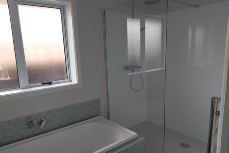 Photo of property in 35 Sevenoaks Drive, Bryndwr, Christchurch, 8053