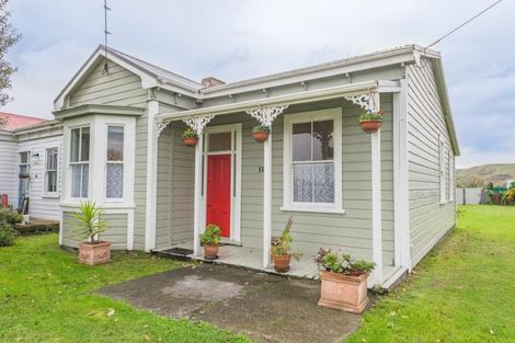 Photo of property in 17 Kelvin Street, Aramoho, Whanganui, 4500