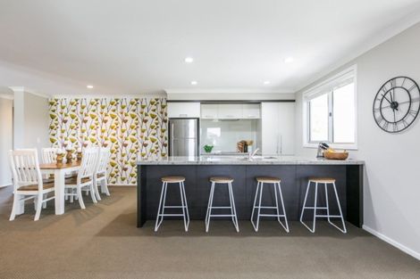 Photo of property in 15 Kapiti Drive, Poraiti, Napier, 4112